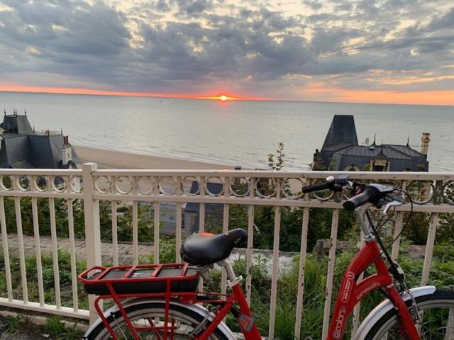 L'Appartement Vue Mer De La Villa Des Rosiers - Trouville Sur Mer المظهر الخارجي الصورة